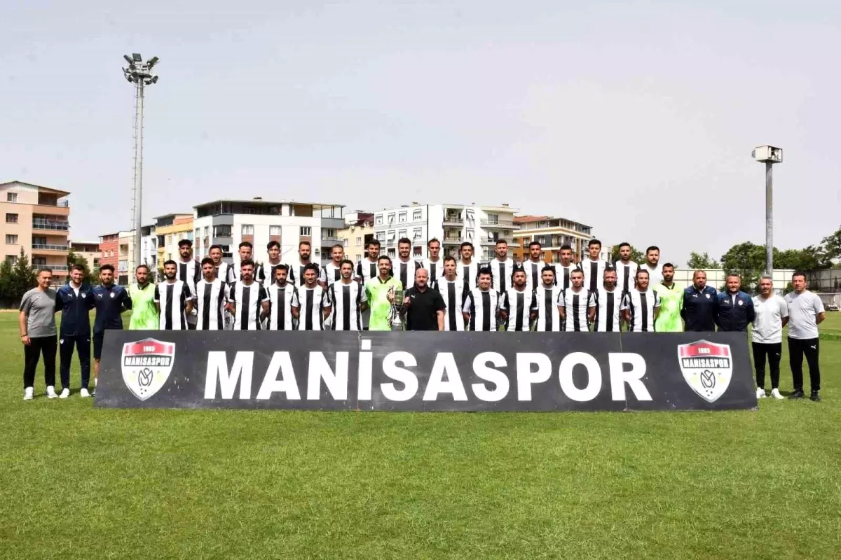 Manisaspor Şampiyonluk Kupasını Aldı