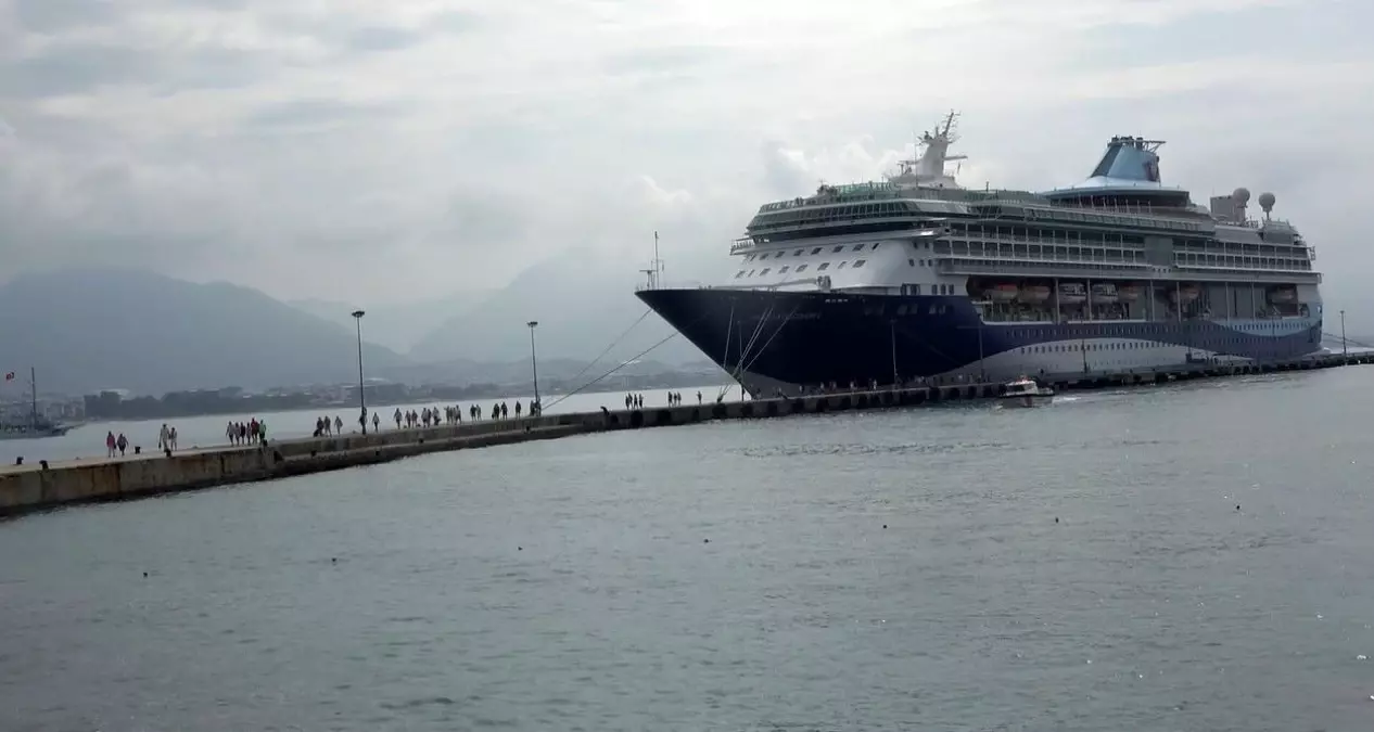 Marella Discovery 2 Alanya’ya Demirledi