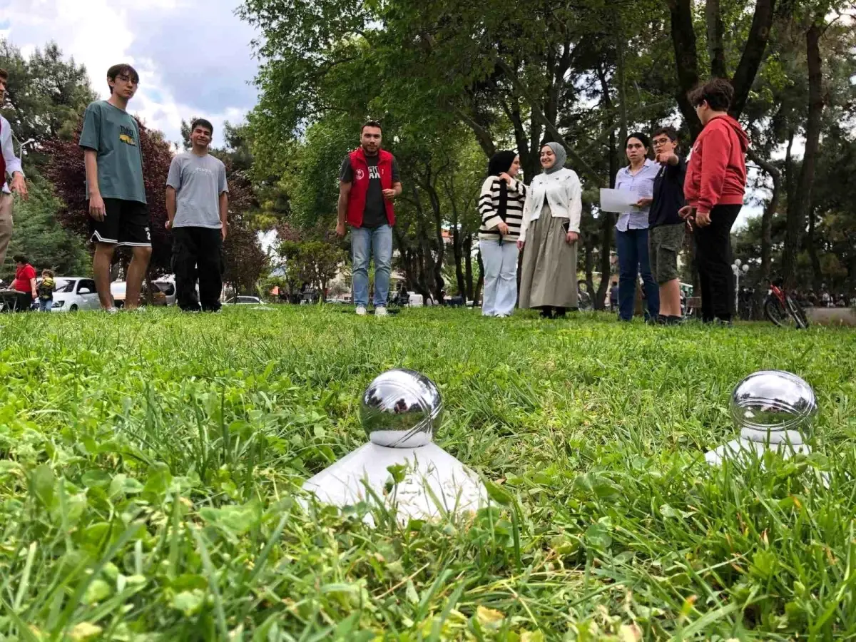 Menteşe’de Gençler Bocce İle Buluşuyor