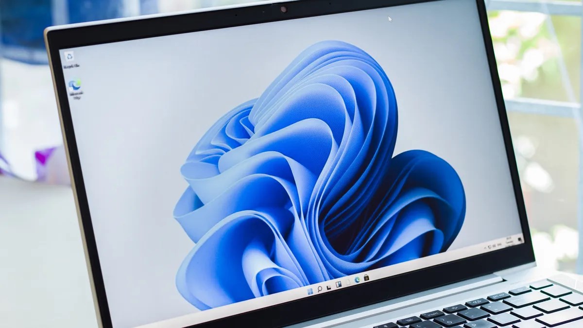 Microsoft: Windows 11 24H2 sürümü herkes için indirilebilir