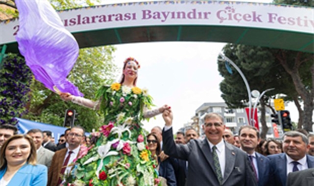 Milletlerarası Bayındır Çiçek Şenliği coşkuyla başladı