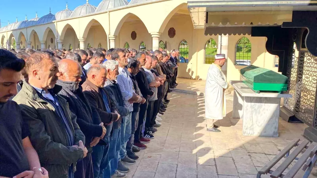 Miras Hengamesi: Amca Yeğenini Öldürdü