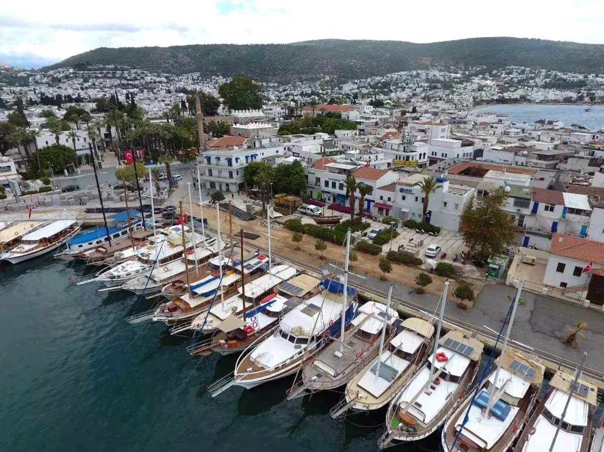 Muğla Büyükşehir Belediyesi, Bodrum ve Gümbet Limanlarında Yenileme Çalışmalarını Tamamladı