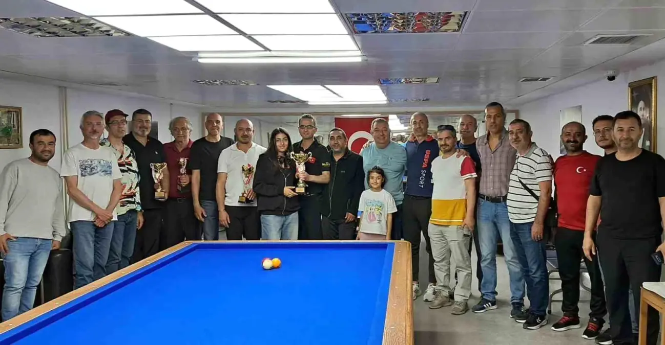Muğla’da 3 Bant Bilardo Turnuvası Şampiyonu Yılmaz Özcan