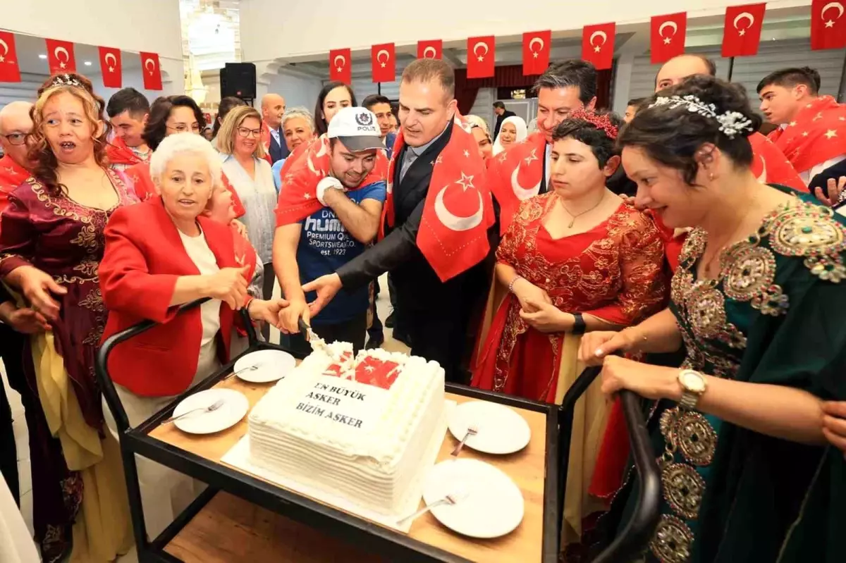 Muğla’da Engelli Bireyler İçin Manalı Kına Gecesi