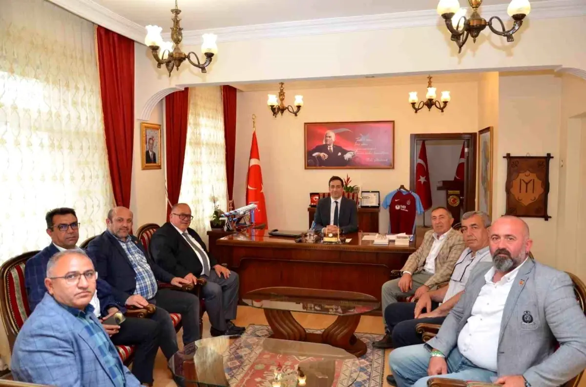 Muhtarlardan Kaymakama Ziyaret