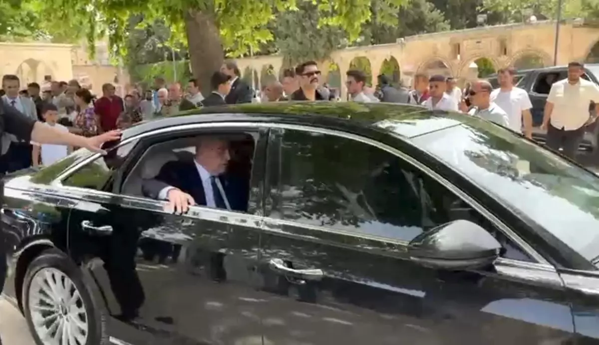Müsavat Dervişoğlu’ndan reaksiyon çeken hareket