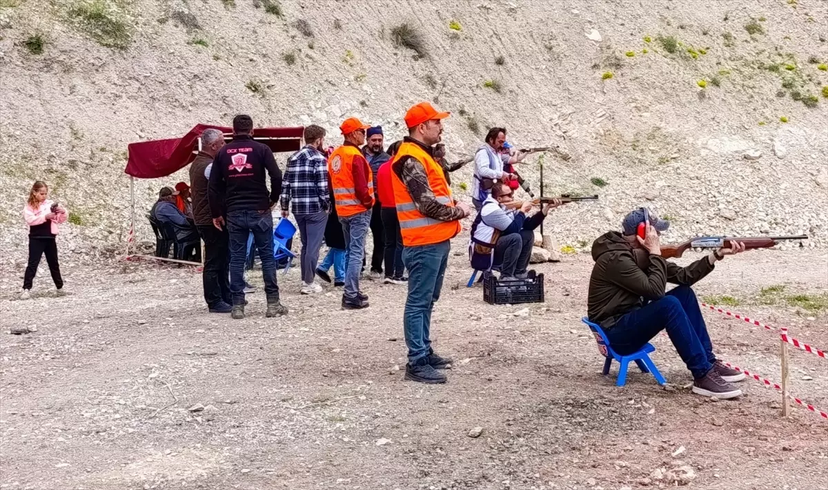 Nallıhan’da Tek Kurşun Atış Müsabakası Düzenlendi