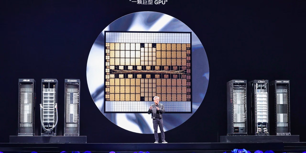Nvidia ve Foxconn’dan 10 bin GPU’lu yapay zeka harika bilgisayarı