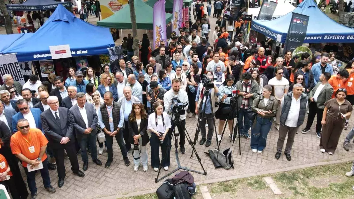 Odunpazarı’nda gençlik rüzgarı: 4. Milletlerarası Odunpazarı 3D Gençlik Şenliği başladı