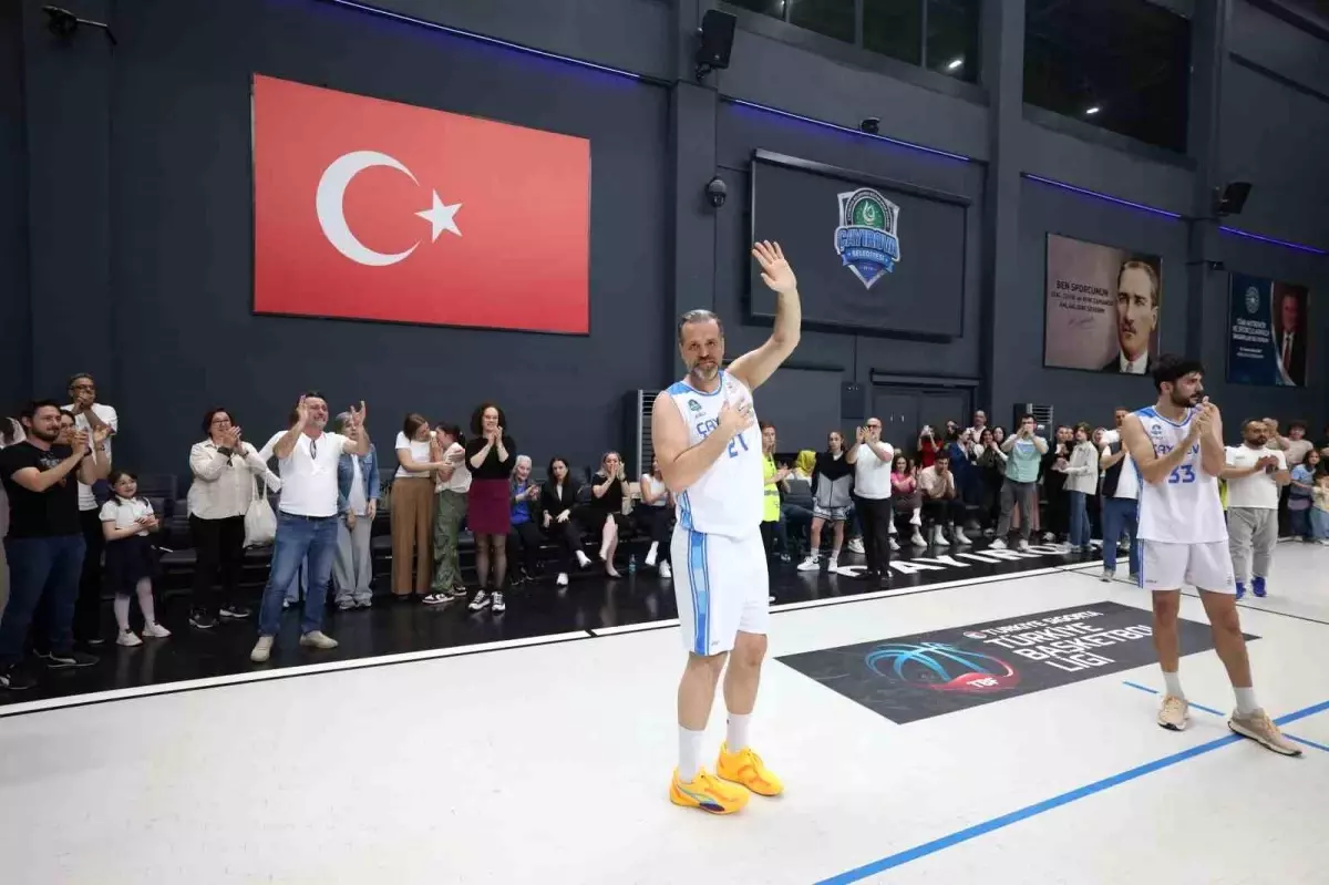 Oğuz Savaş, Basketbol Mesleğine Veda Etti
