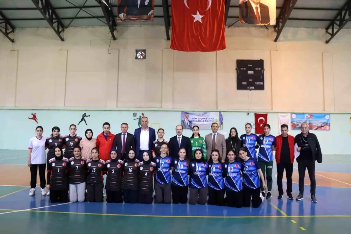 Oltu’da Hentbol Heyecanı