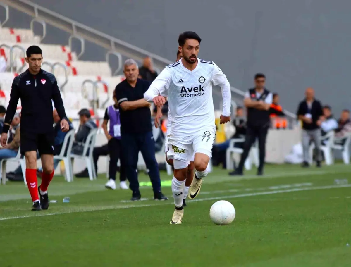 Onur Efe’nin Kontratı Sona Eriyor