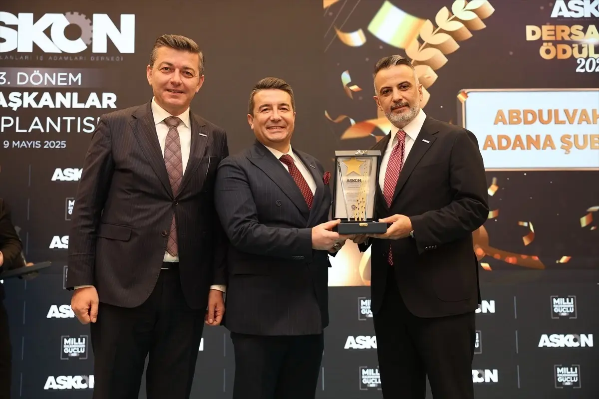Onur Kacar’a Muvaffakiyet Mükafatı