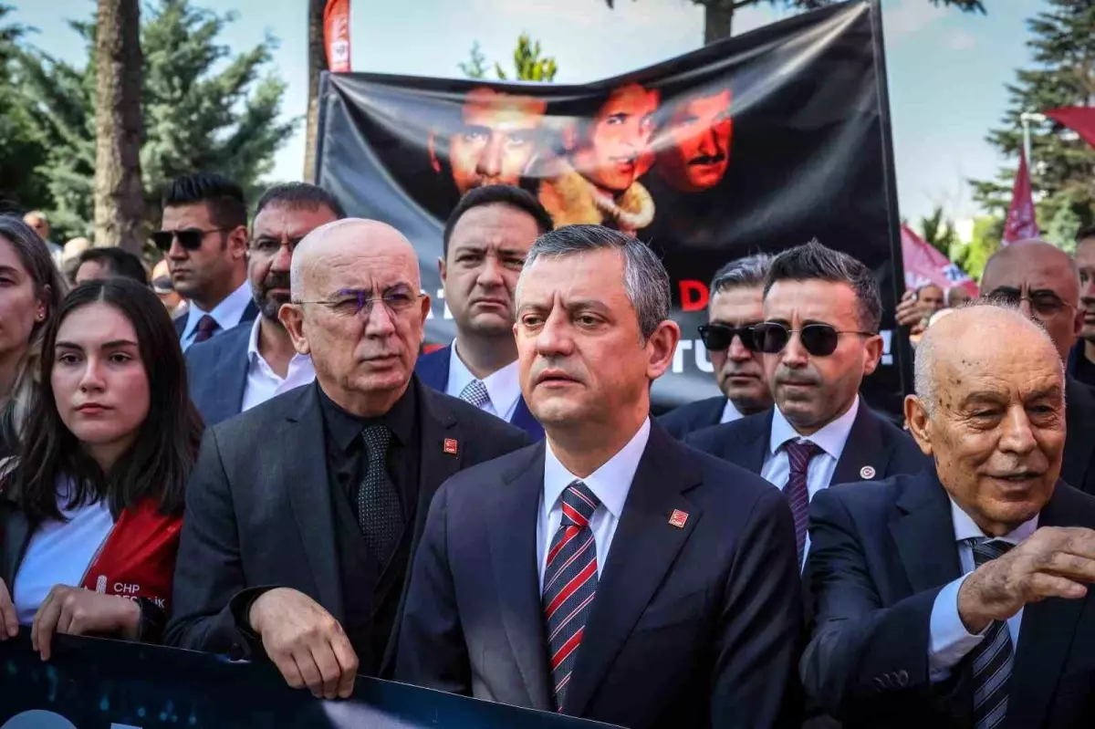 Özel’den Deniz Gezmiş anması