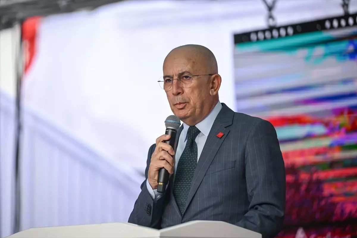 Özgür Özel: Gençlerimiz Ülke için Beka Sorunu