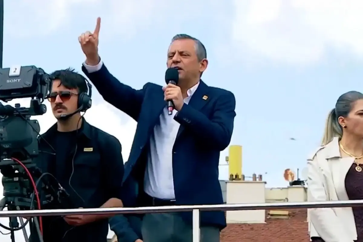 Özgür Özel Konya’da Ekrem İmamoğlu’ndan tek isteğini açıkladı