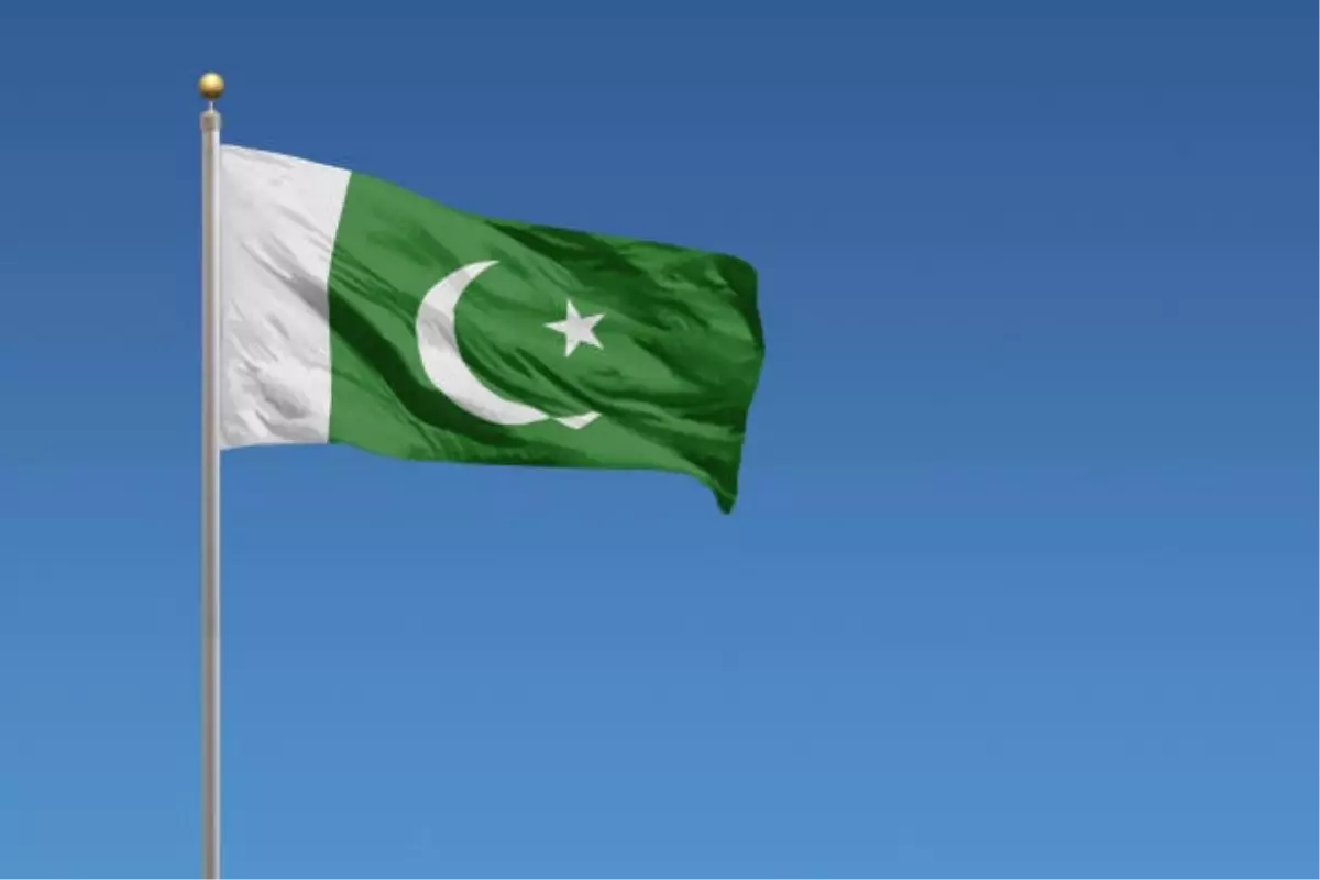 Pakistan’da Askeri Okul Öğrencilerine Atak