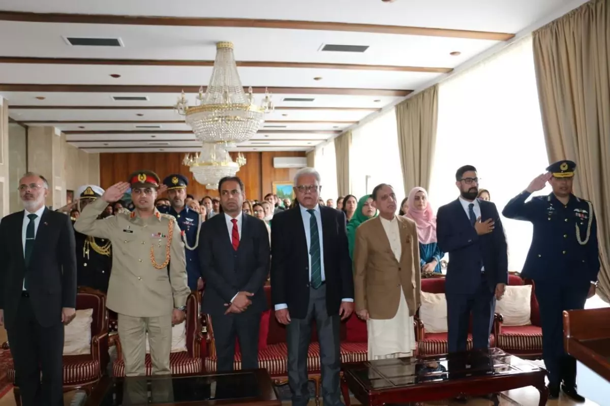 Pakistan’dan Hindistan’a Sert Bildiri