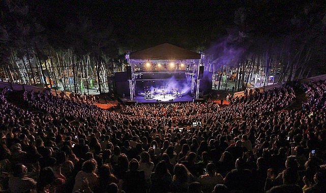 Paribu sponsorluğunda 2025 dönemi Açıkhava Konserleri başladı