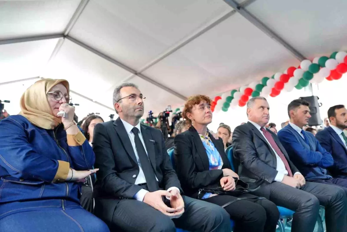 Pendik’te Mattia Ahmet Minguzzi Spor Kompleksi, Minguzzi ailesinin iştirakiyle açıldı