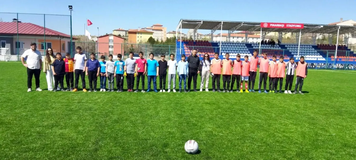 Pınarbaşı Okul Spor Turnuvasında Final Heyecanı