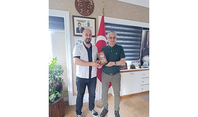 Polat Dede’den Lider Topaloğlu’na teşekkür ziyareti