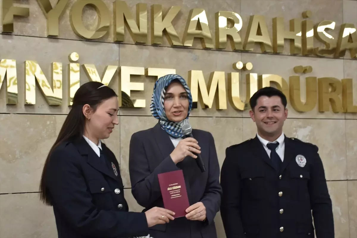 Polis Çiftten Üniformalı Nikah Merasimi