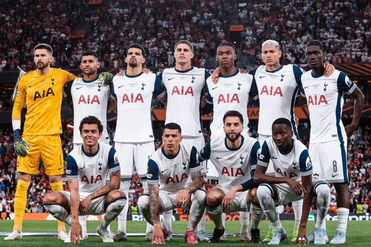 Premier Lig’de 17. sırada olan Tottenham, Şampiyonlar Ligi biletini kaptı