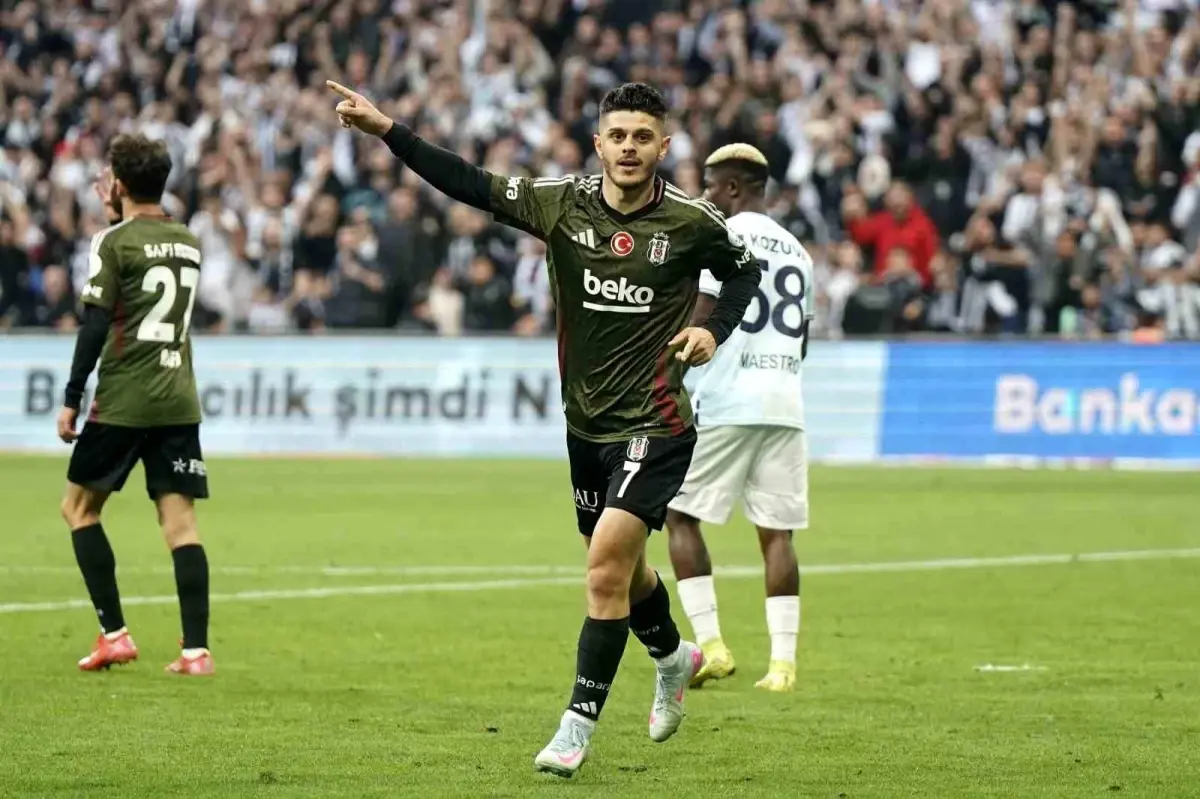 Rashica 10 Haftalık Suskunluğu Bozdu