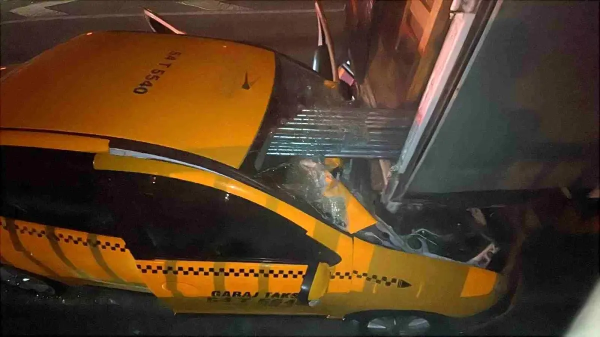 Sakarya’da Feci Kaza: 1 Meyyit, 1 Yaralı