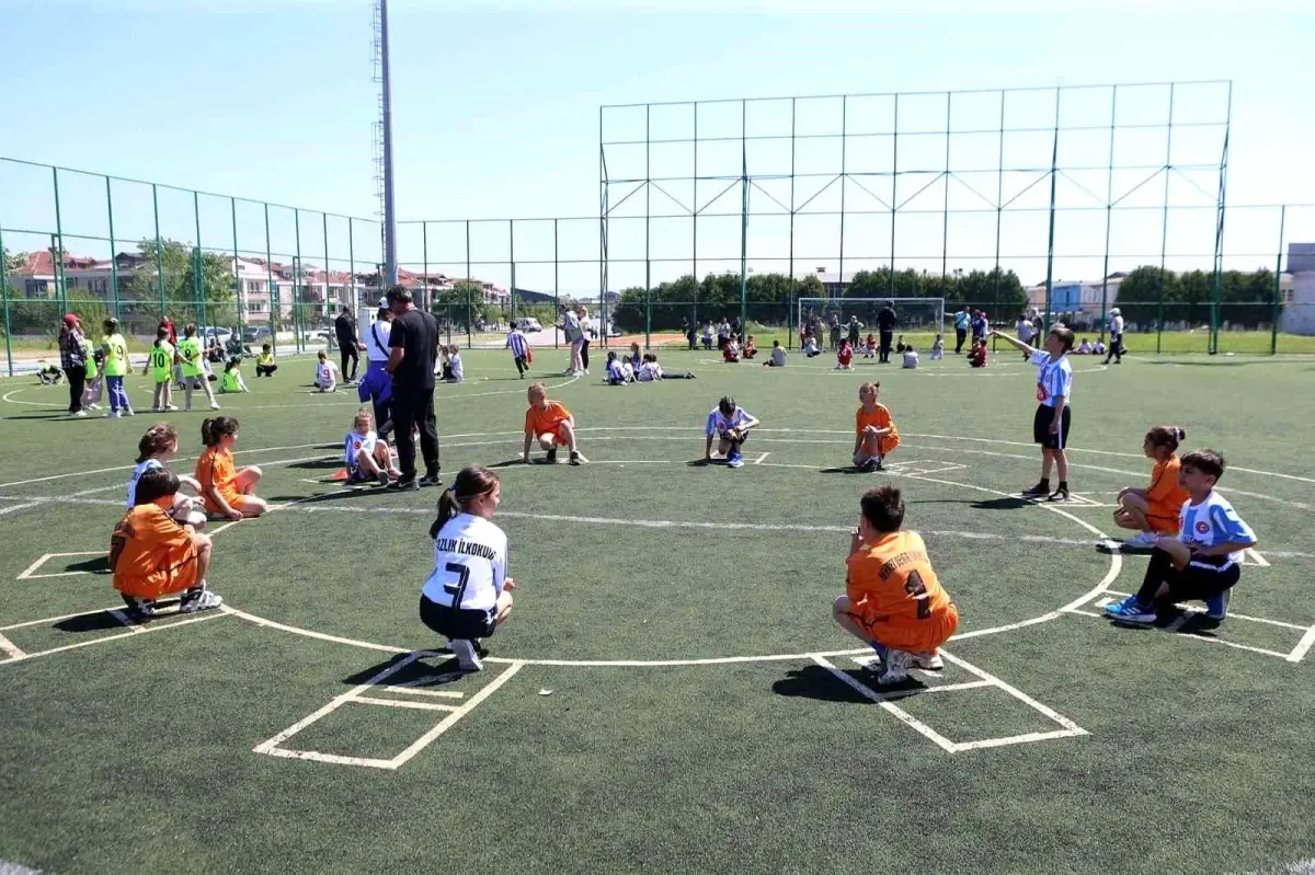 Sakarya’da Klâsik Çocuk Oyunları Şenliği Başladı