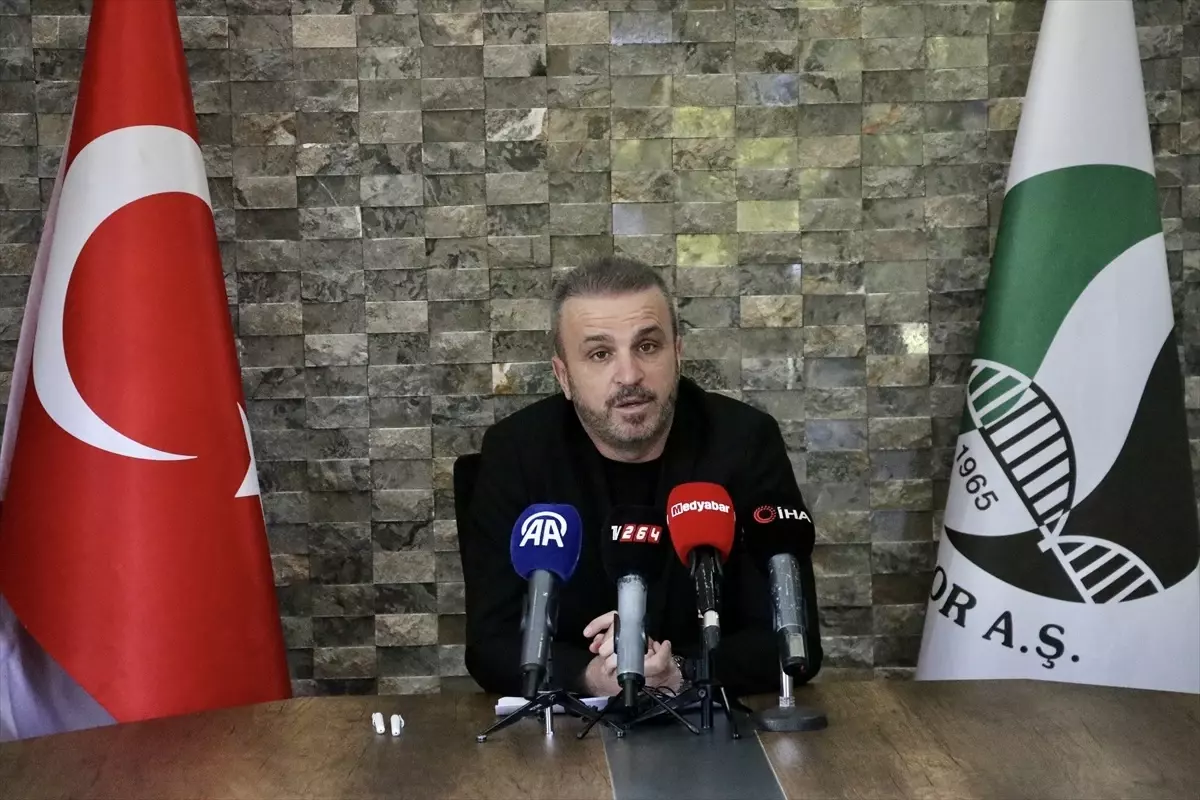 Sakaryaspor’un Başkanı Açıklama Yaptı
