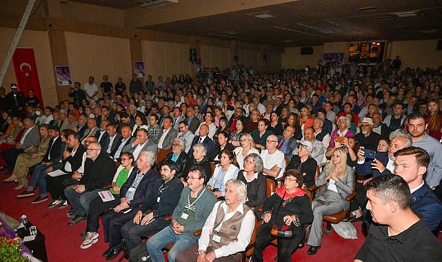 Salihli’de Şiire Açılan Pencere Yine Aralandı
