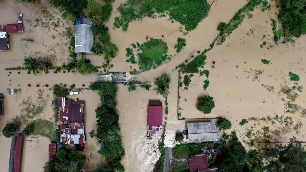 Samarinda’da Sel ve Toprak Kayması: 4 Meyyit