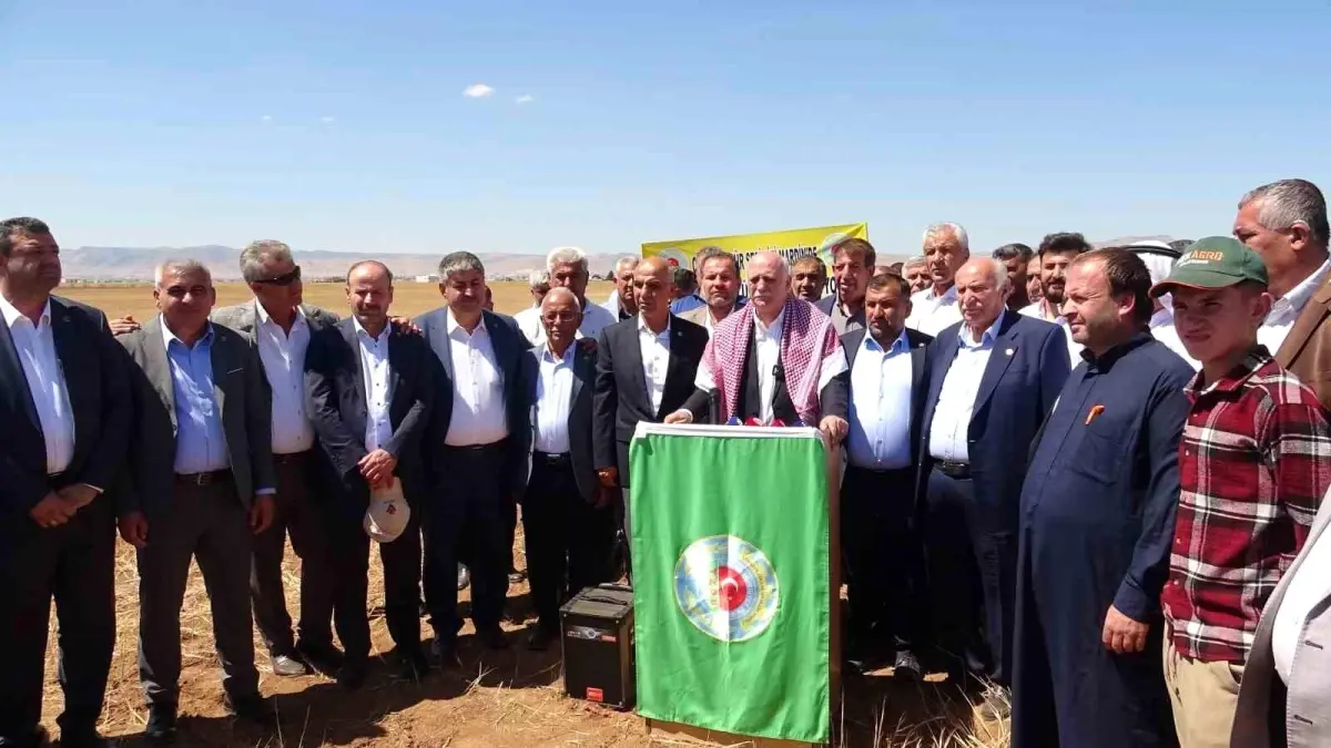 Şemsi Bayraktar Mardin’de Çiftçi Sıkıntılarını Gündeme Getirdi