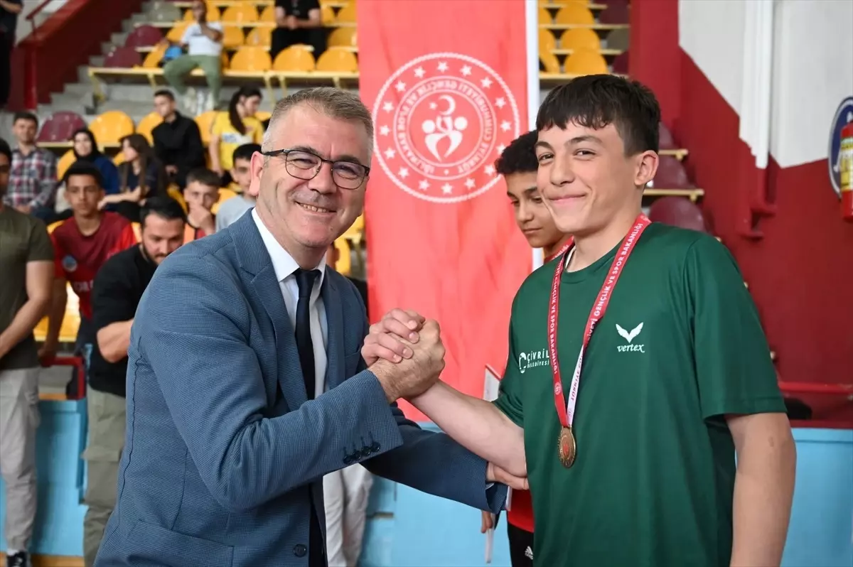 Seydişehir’de Bilek Güreşi Karşılaşmaları