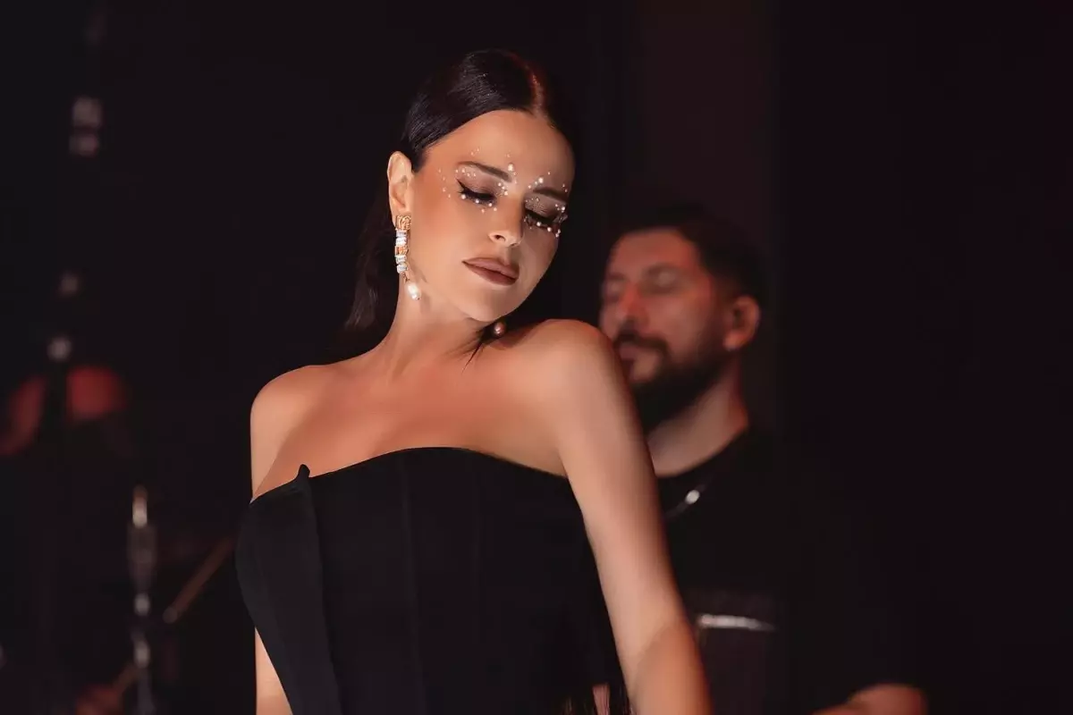 Simge Sağın’ın acı günü! Genç yaşta hayatını kaybetti