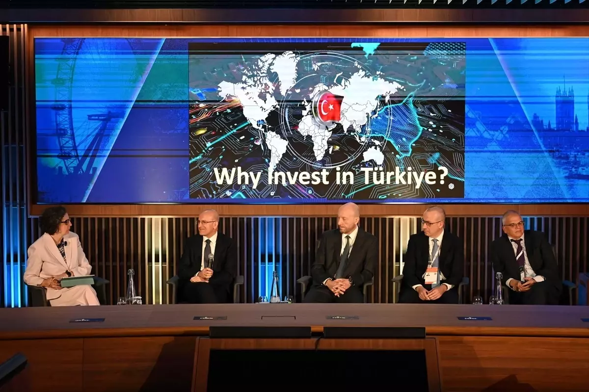 Şimşek: Türkiye İktisadı Parlaktır