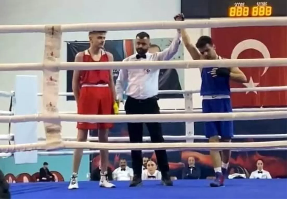 Şırnaklı Sportmenler Boks Şampiyonasında Üst Cinse Yükseldi