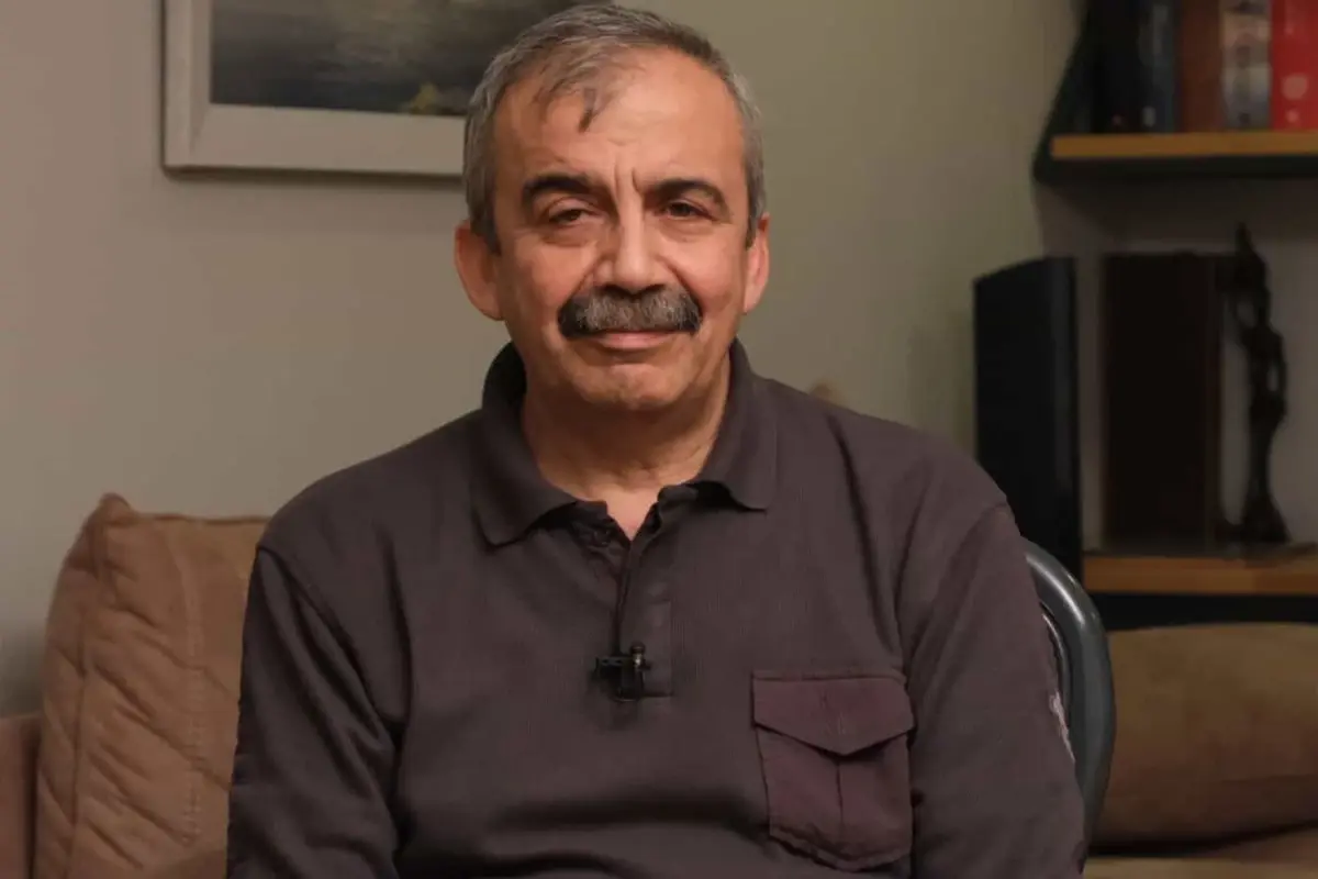 Sırrı Süreyya Başkan, vasiyetini bir cenaze merasiminde açıklamış