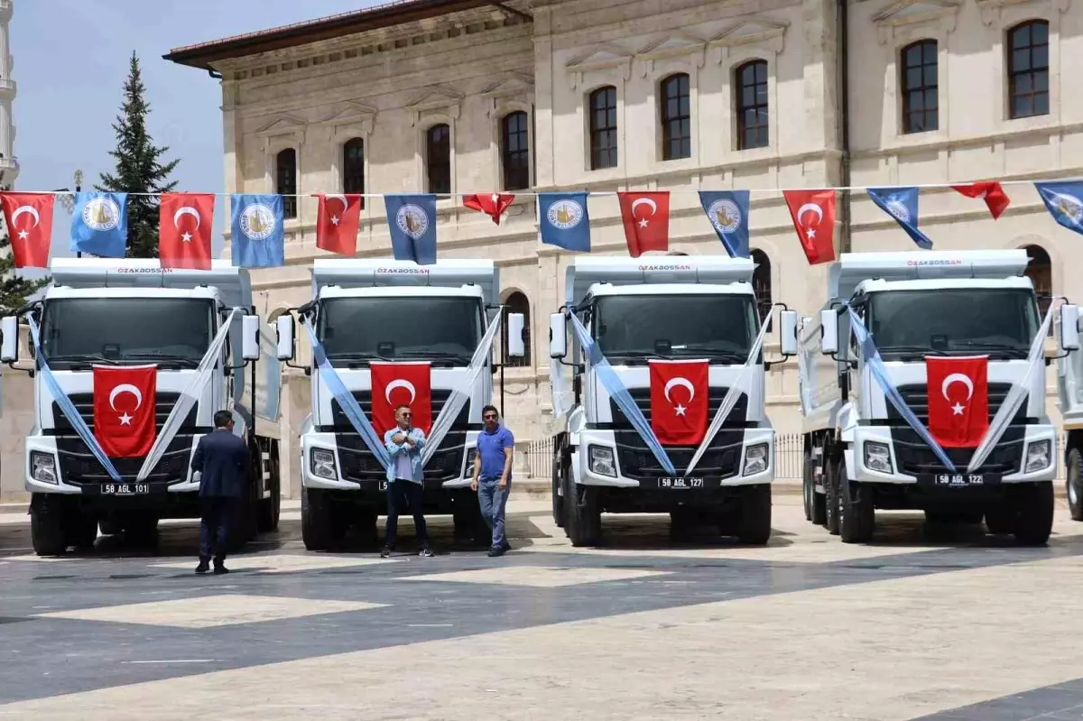 Sivas Belediyesi, 51 Yeni Araçla Filoyu Güçlendirdi