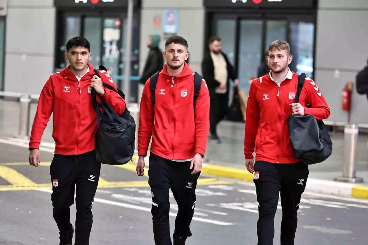 Sivasspor İstanbul’a Ulaştı
