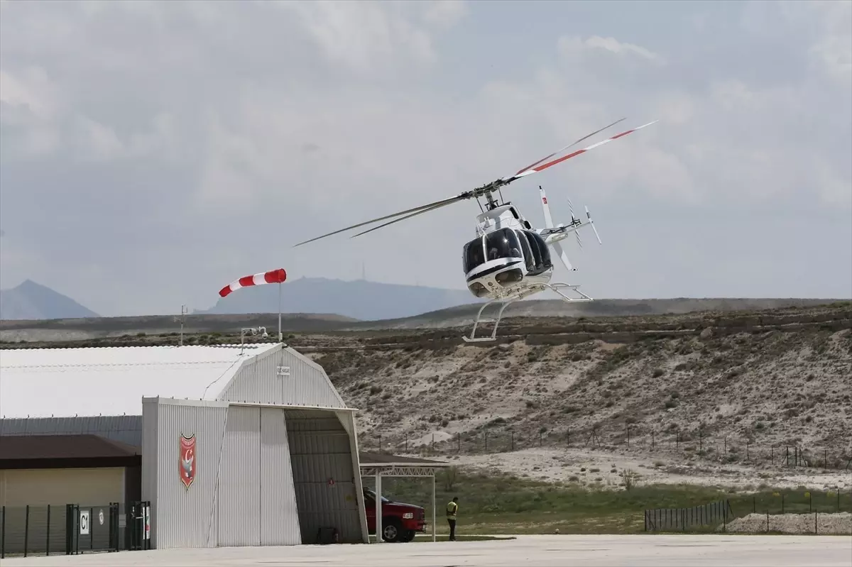 Sivrihisar’da Gençler Helikopterle Uçtu
