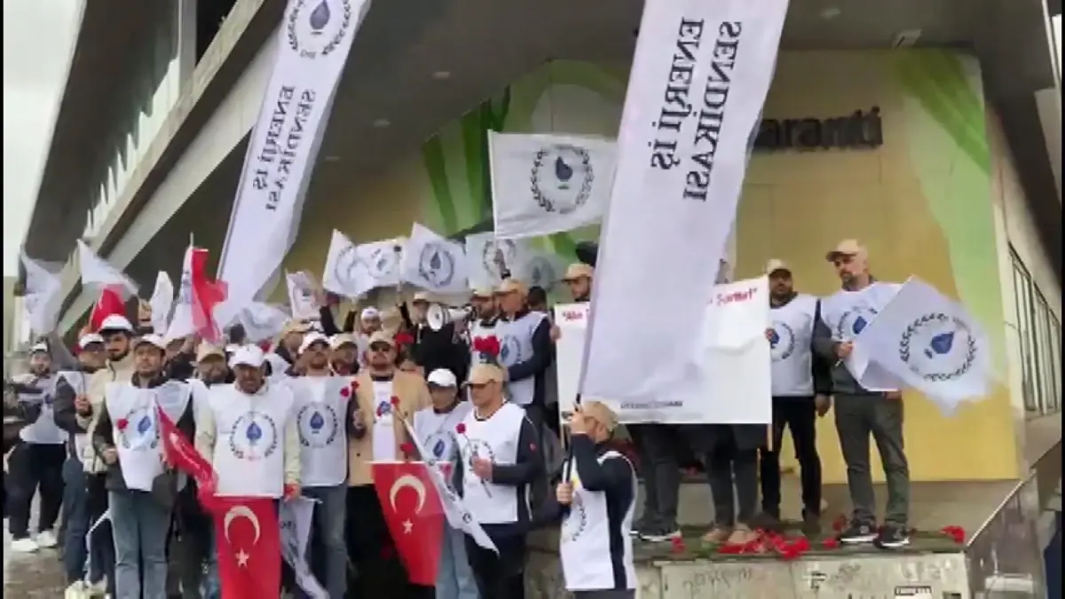 Taksim’de 1 Mayıs Çelenk Merasimi
