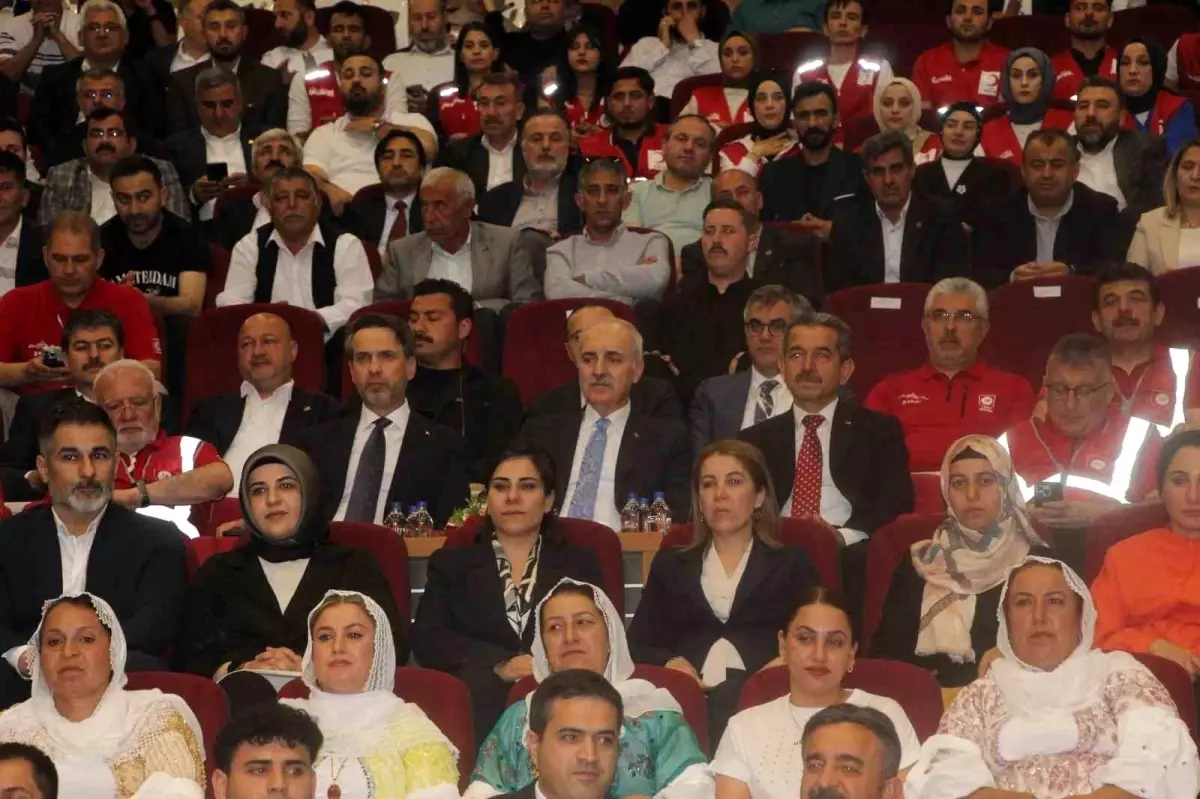 TBMM Başkanı Kurtulmuş: “Artık bu coğrafyanın insanları yan yana omuz omuza yetti artık diyerek büyük bir millet olarak ayağa kalkacak”