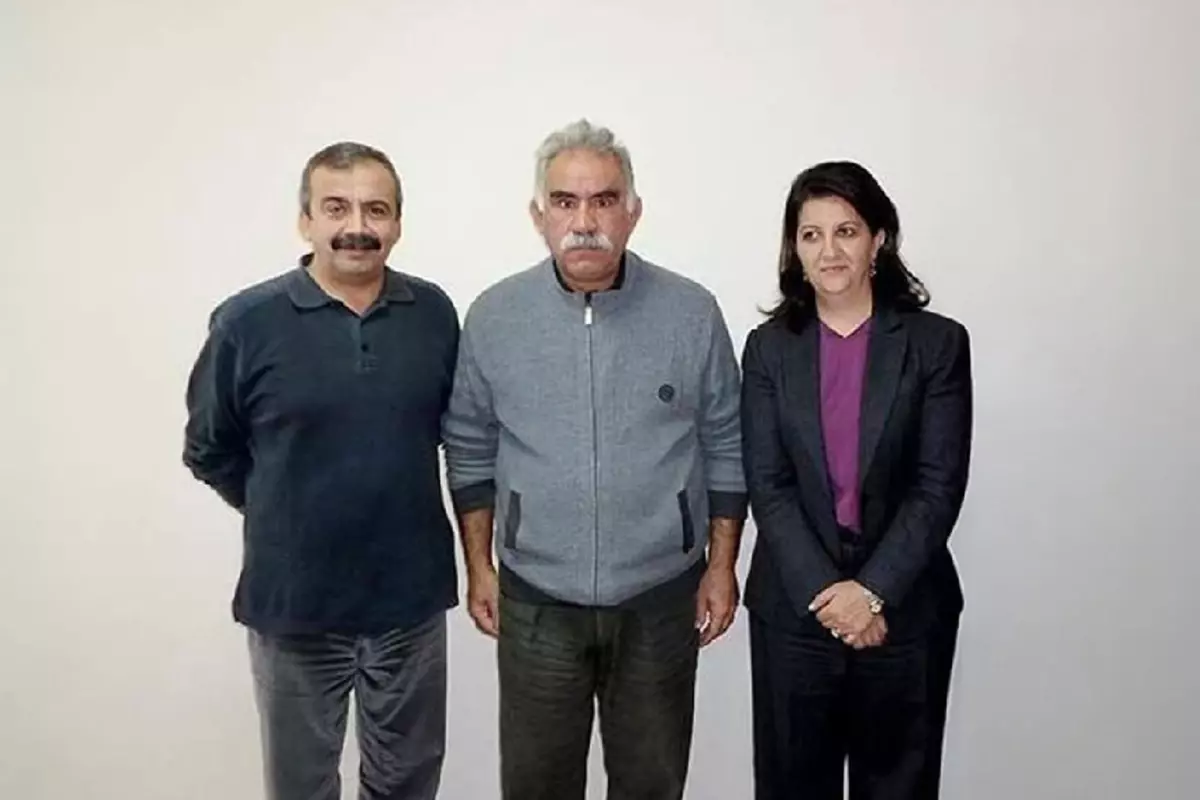 Teröristbaşı Abdullah Öcalan’dan Sırrı Süreyya Lider iletisi