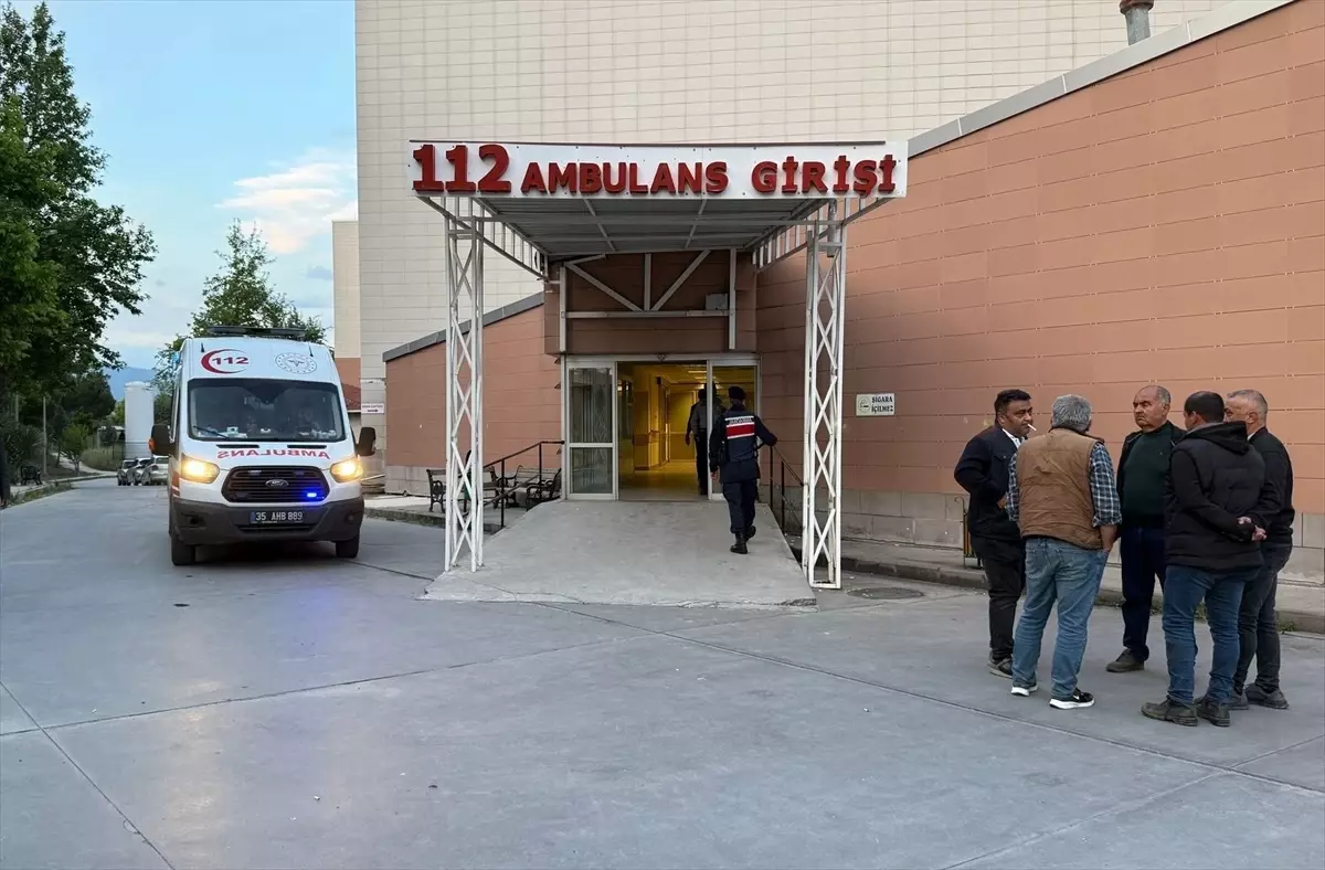 Tire’de Silahlı Arbede: 3 Yaralı, Kuşkulu Kaçtı