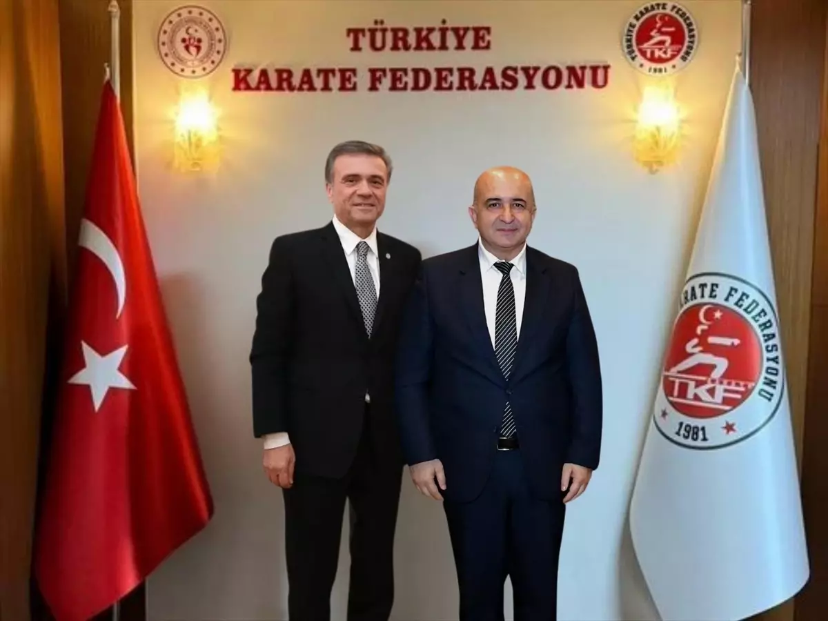 TKF ve Esenyurt Üniversitesi’nden Burs Protokolü