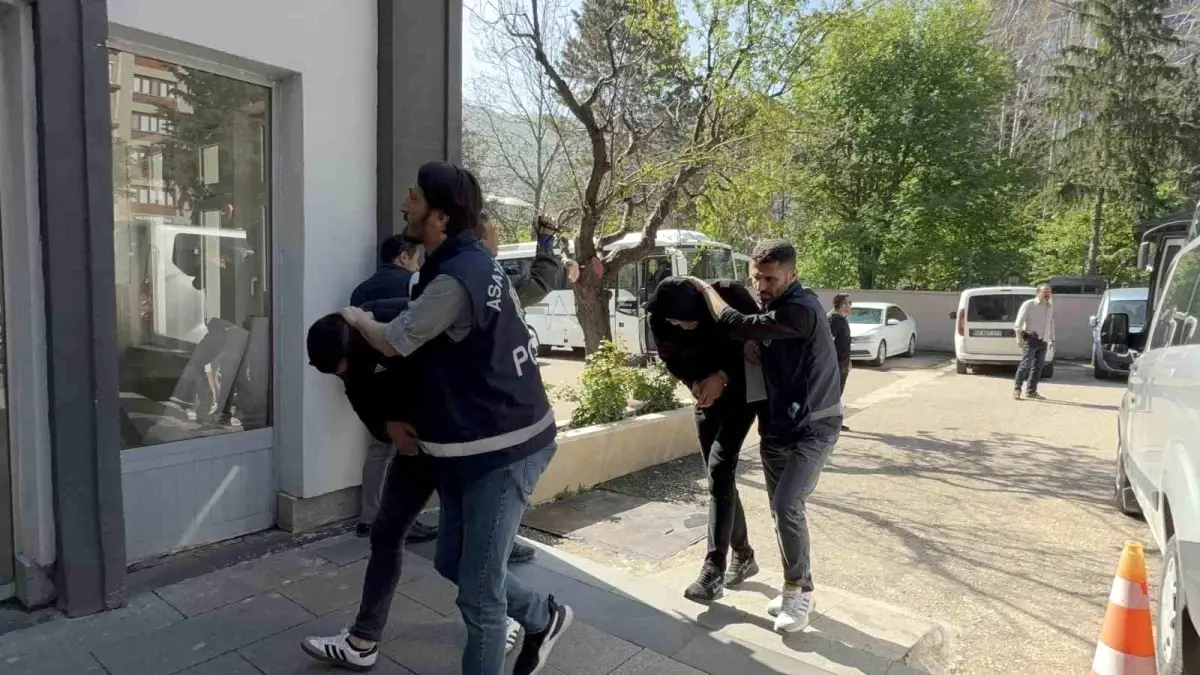 Tokat-Sivas’ta Çalıntı Araç Operasyonu